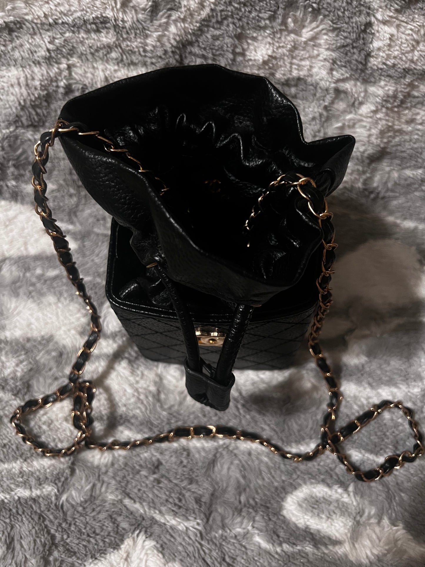 Los lindos bolsos cúbicos CC de Chantel