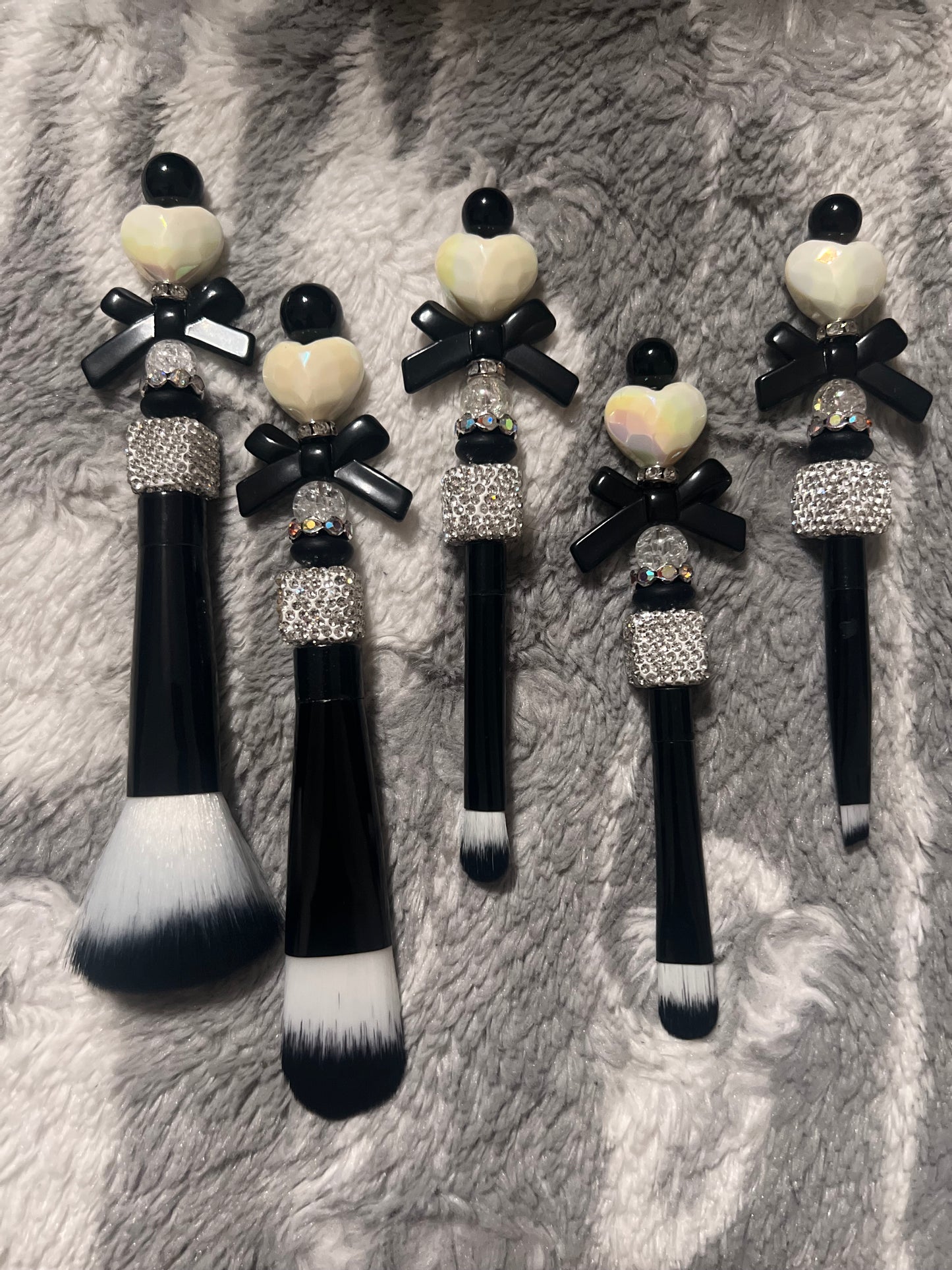 Juego de brochas de maquillaje Affair en blanco y negro