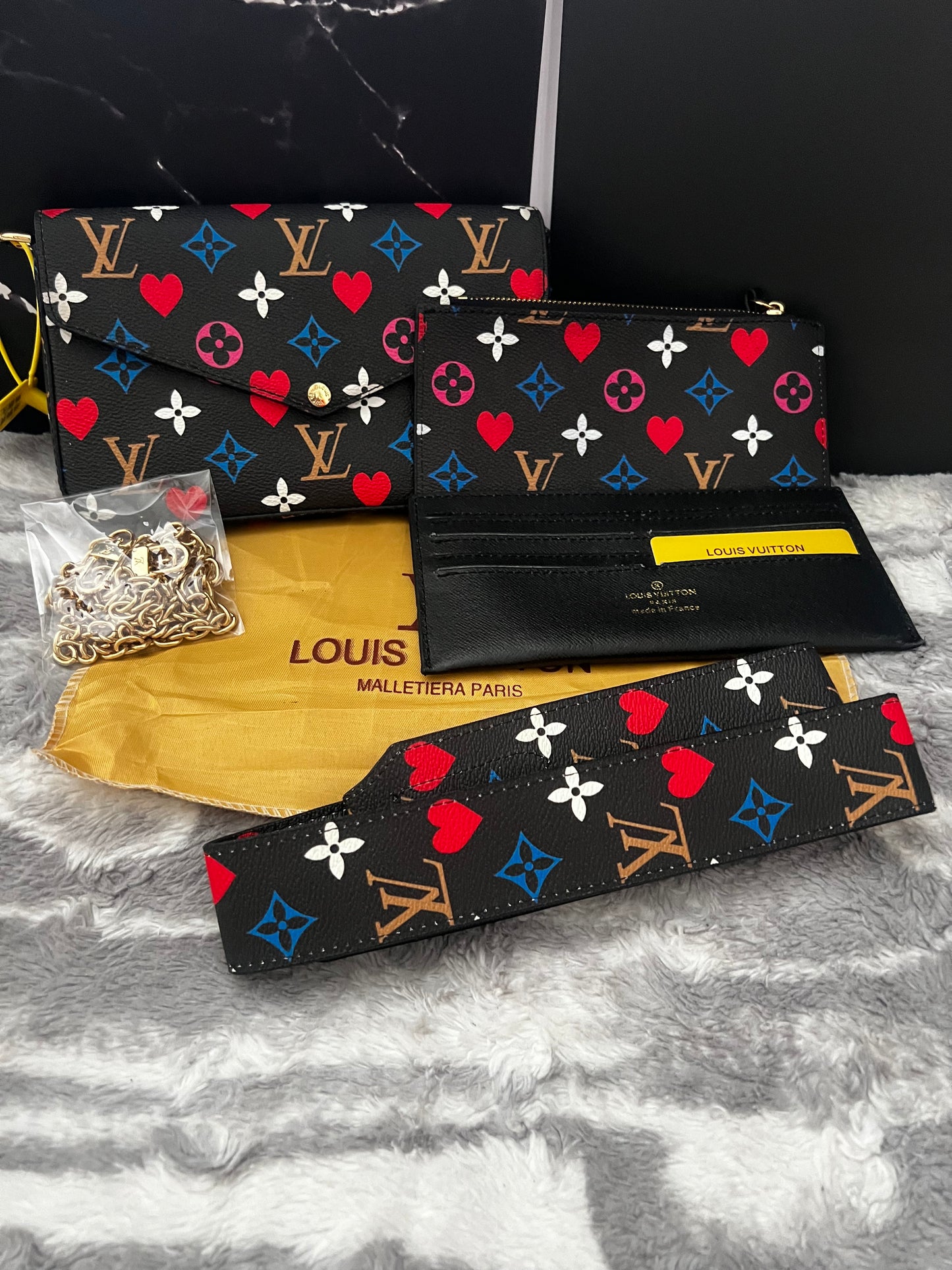 Lucys 5pc Multi Color Pattern LV Bags