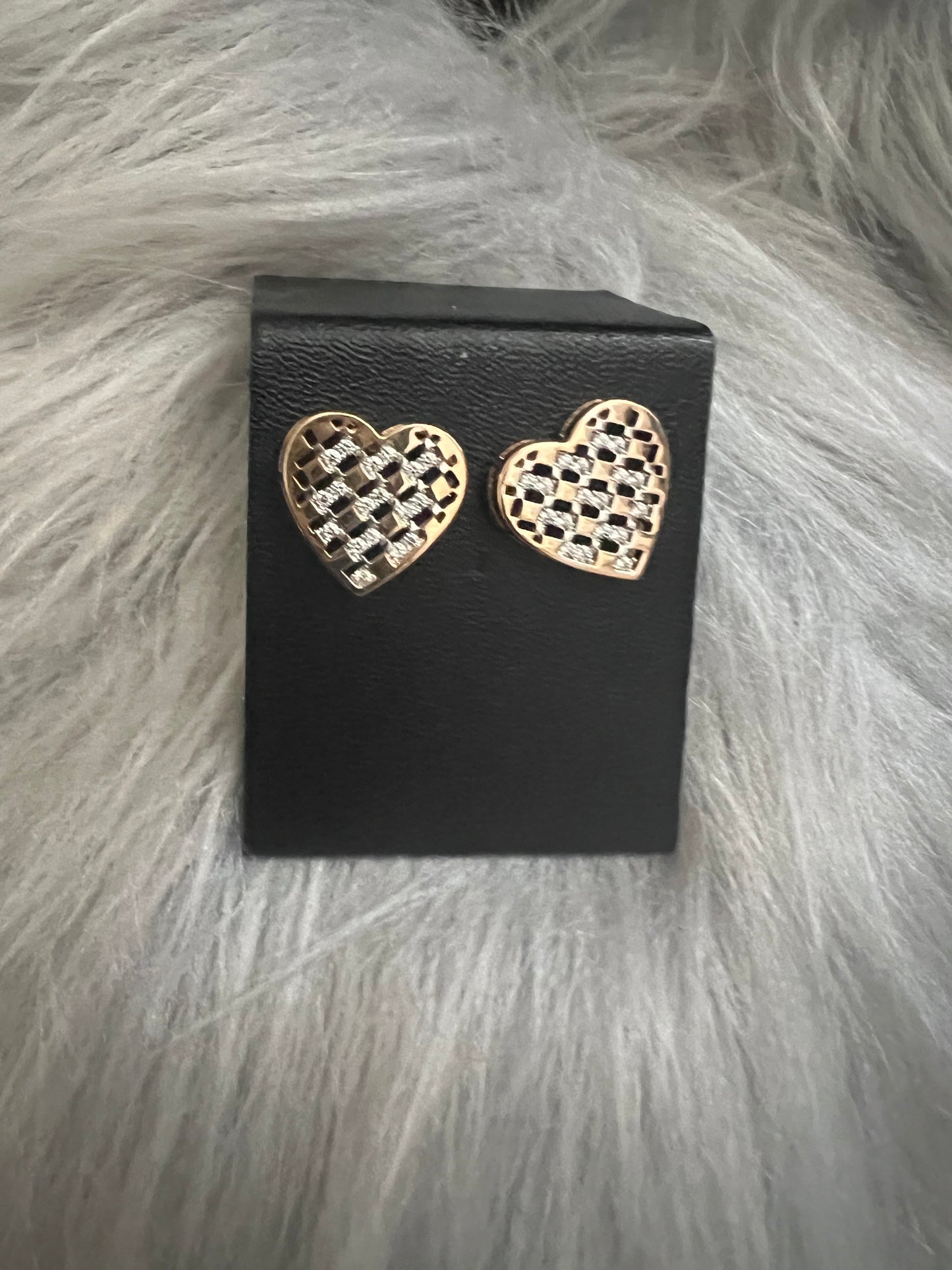 Pendientes de diamantes en forma de corazón