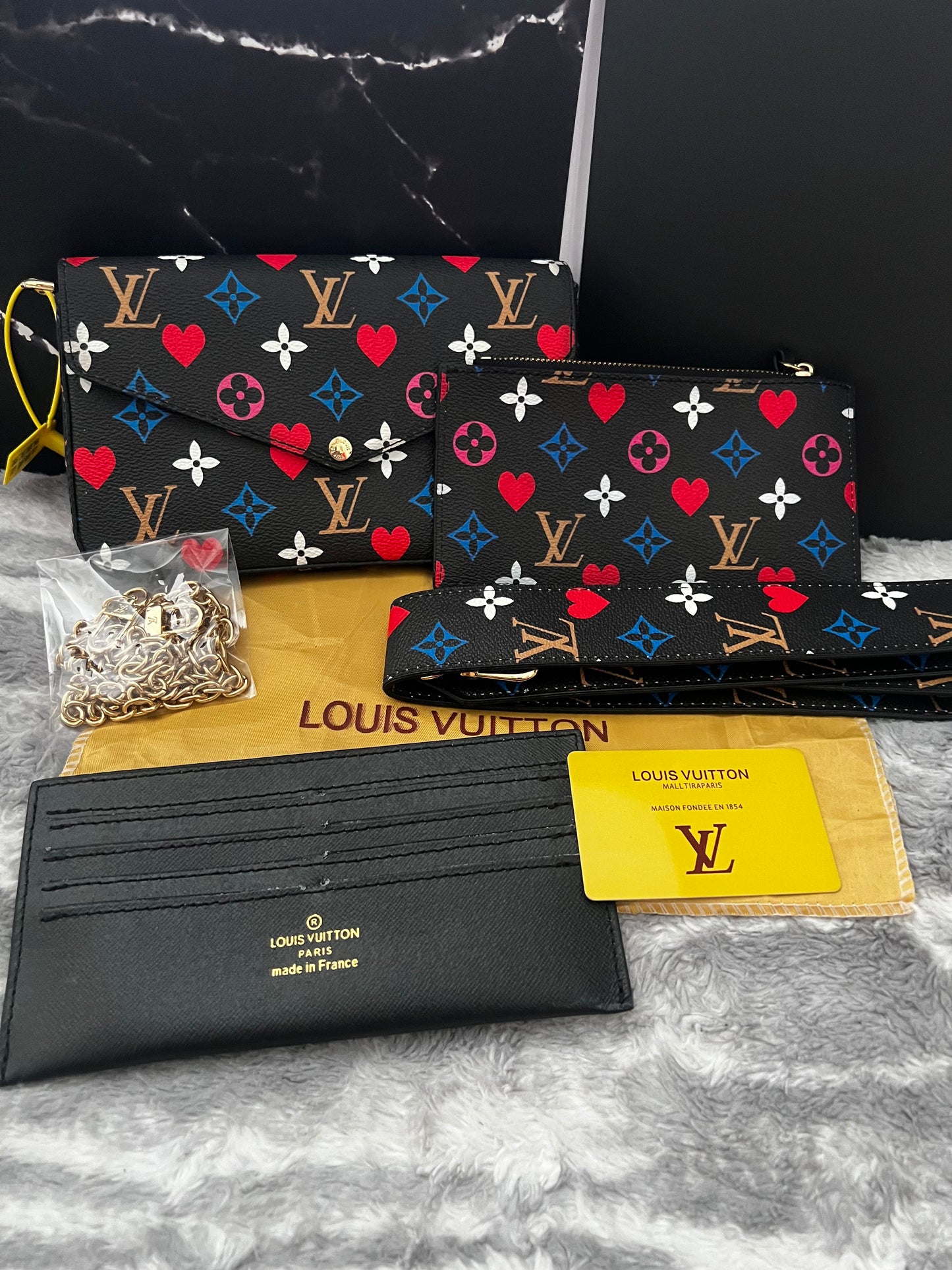 Lucys 5pc Multi Color Pattern LV Bags