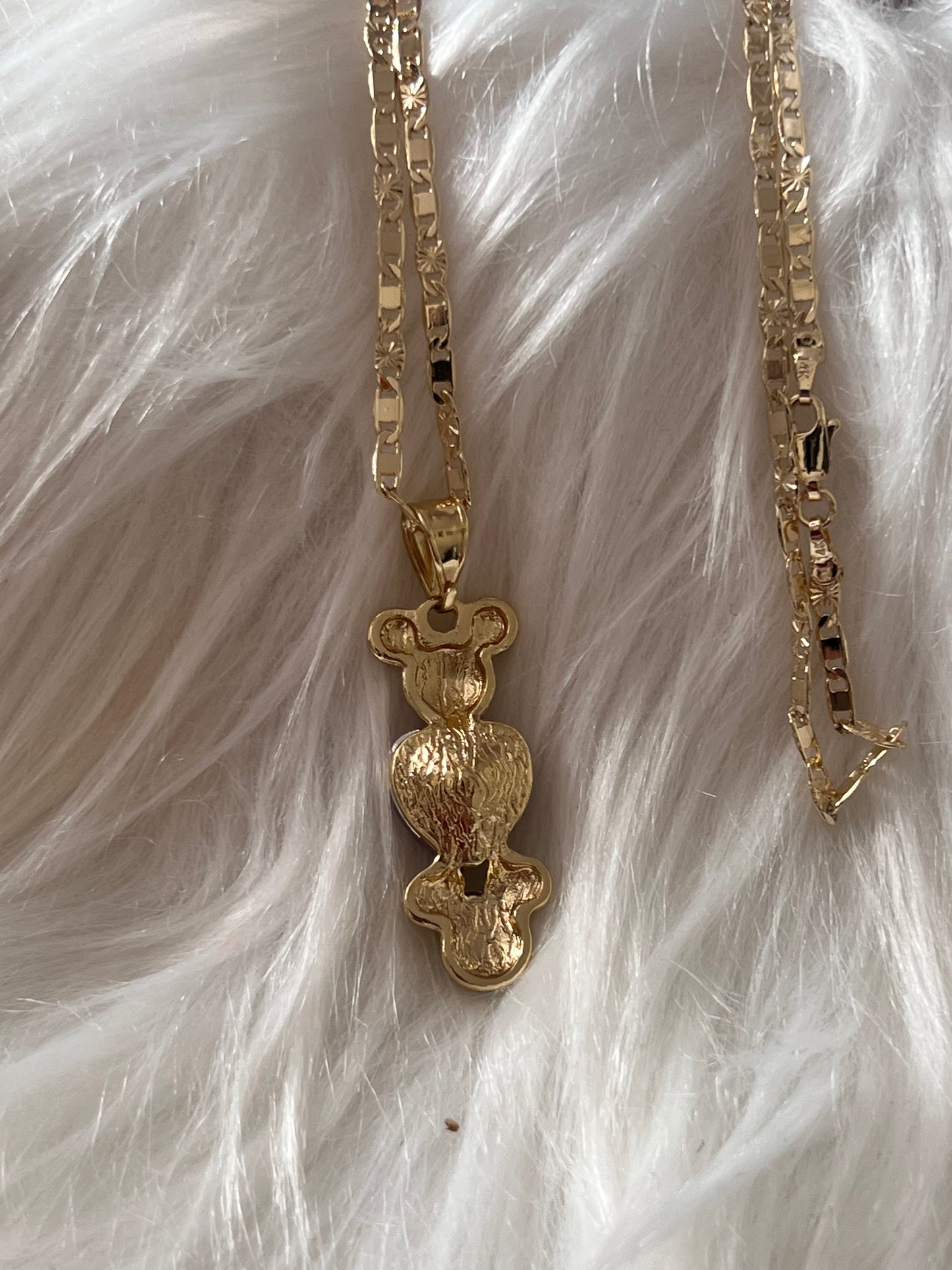 Collar de corazón de Minnie y Mickey dorado
