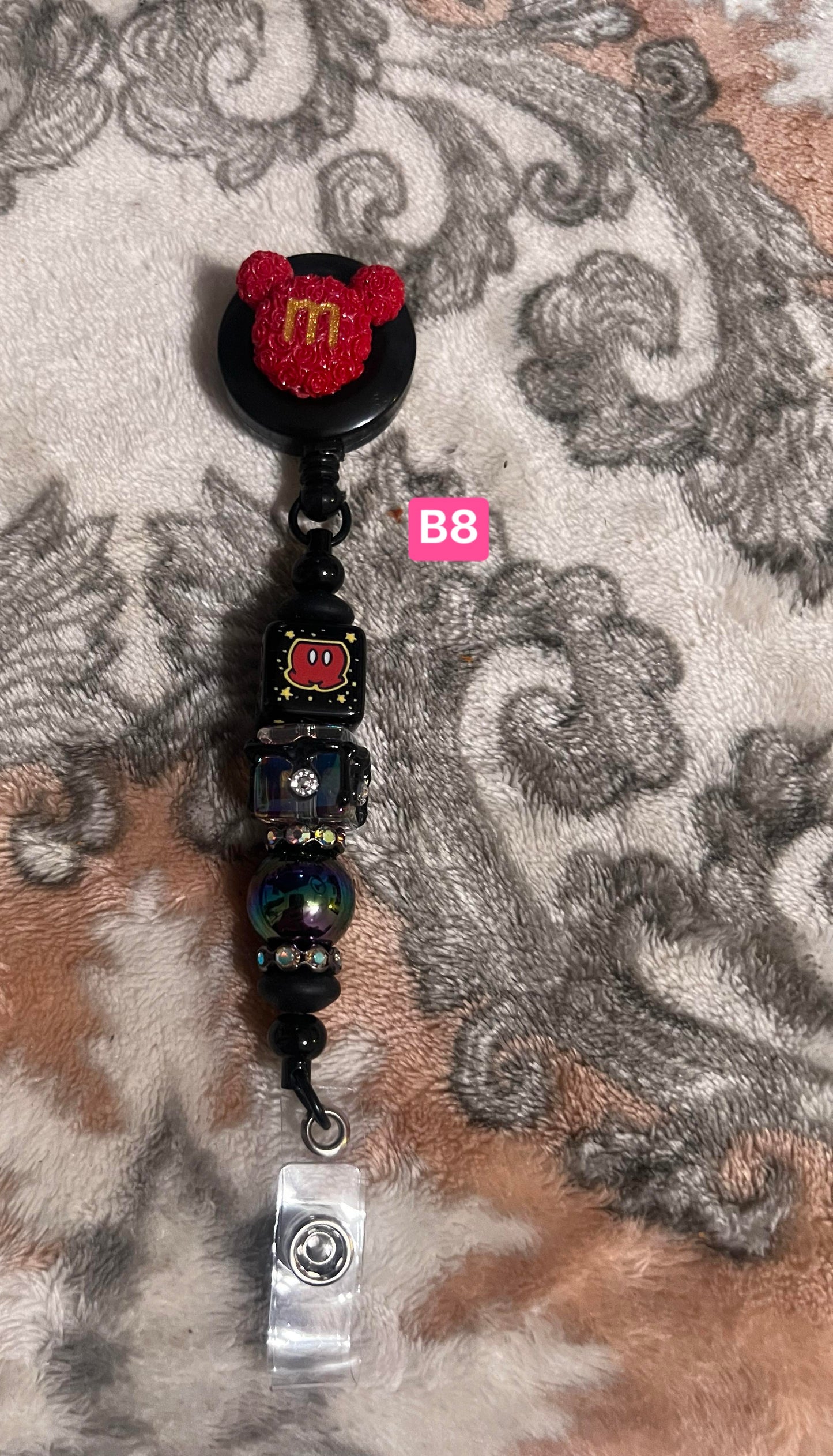 Insignias de cuentas hechas a mano