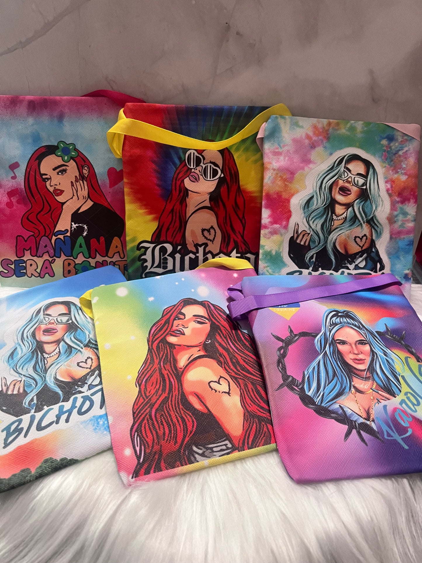 Bolsos bandolera Karol G