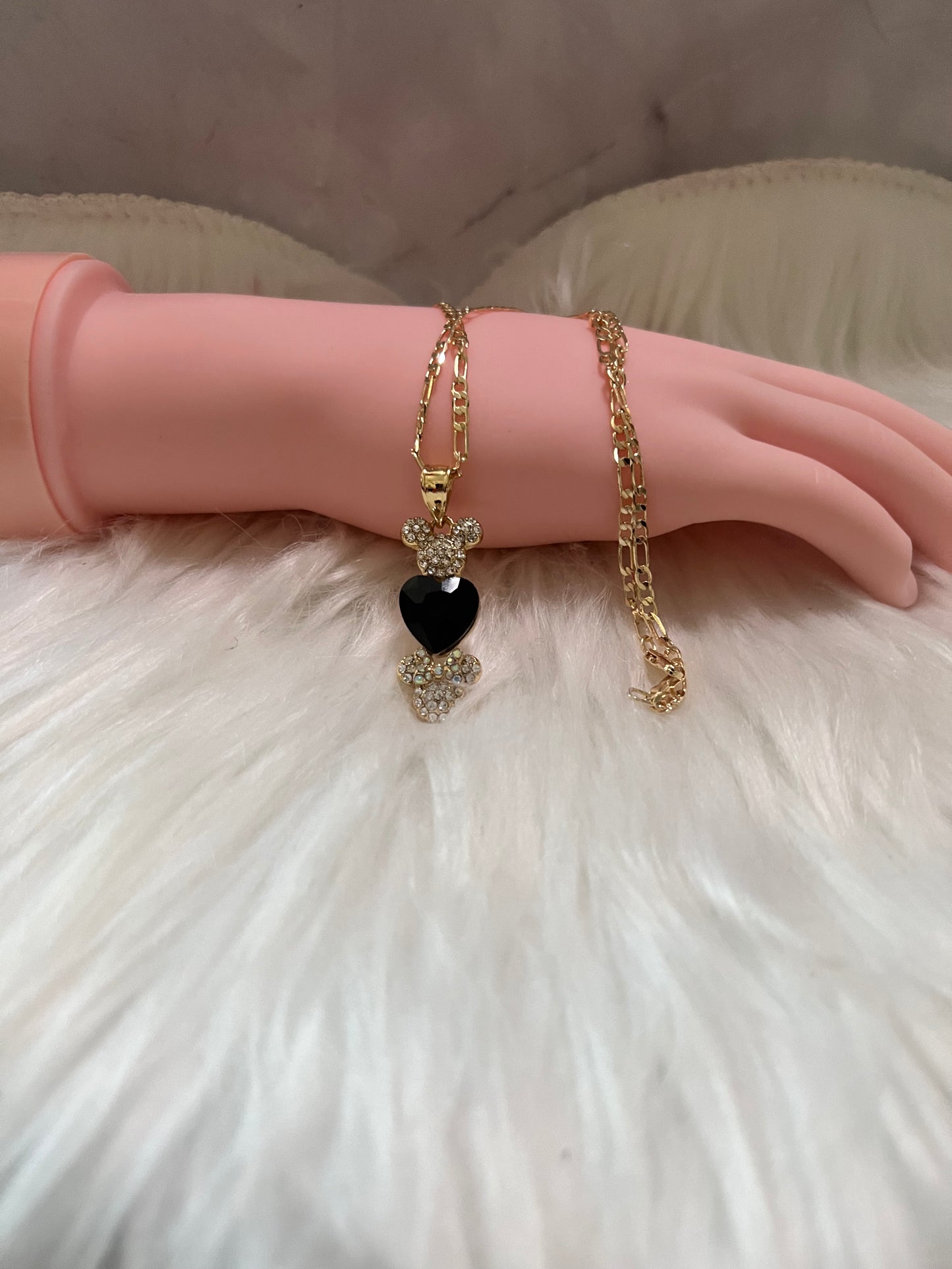 Collar de corazón de Minnie y Mickey dorado