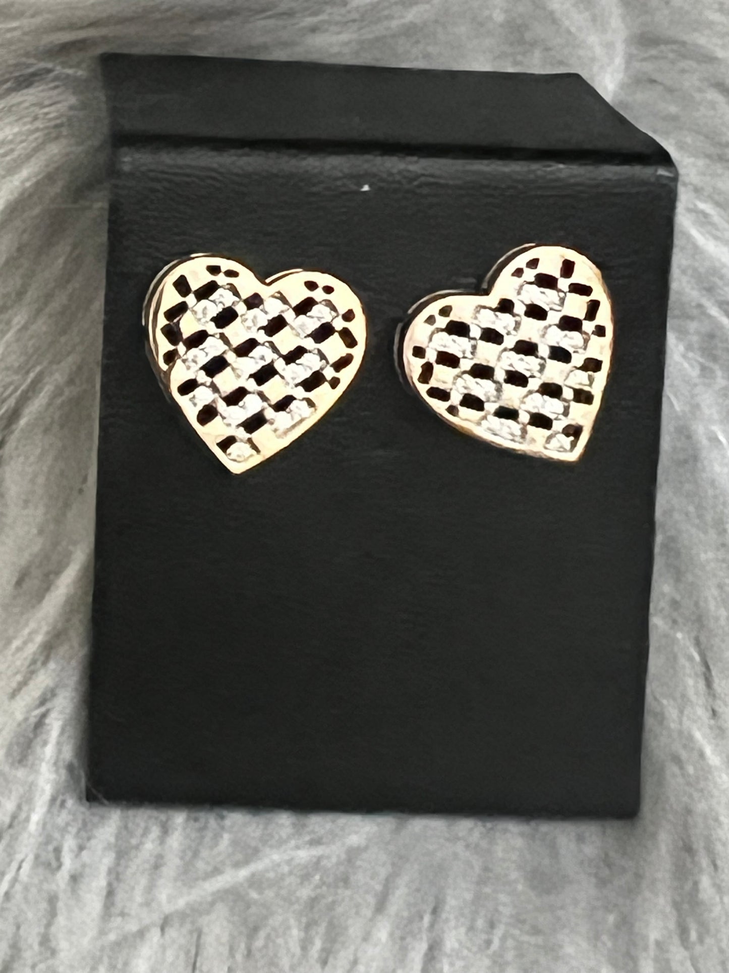 Pendientes de diamantes en forma de corazón