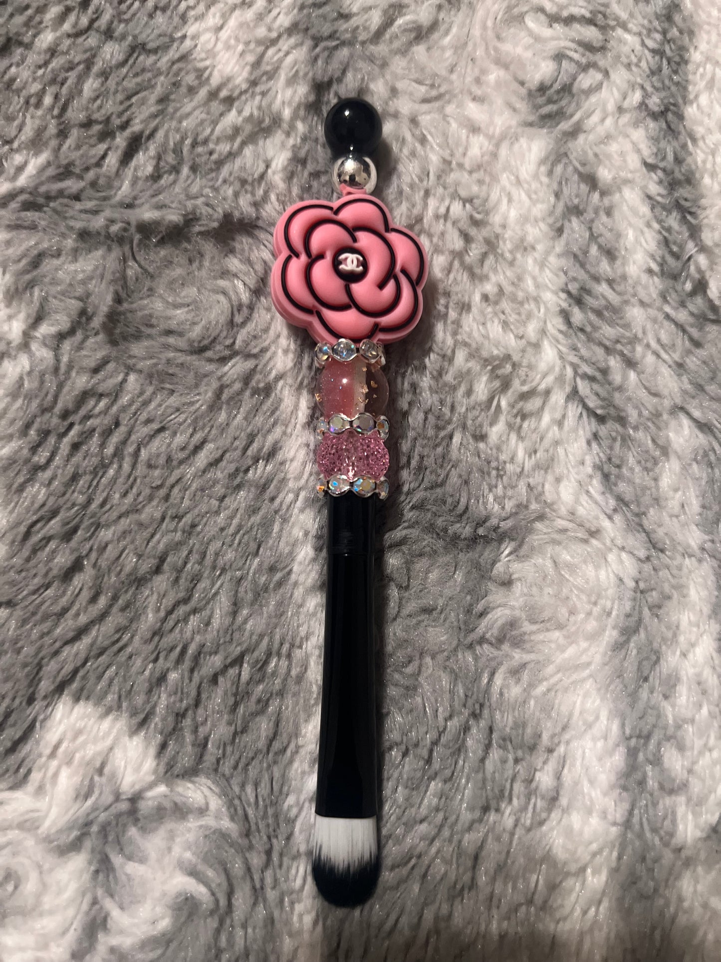 Juego de brochas de maquillaje CC Flower de color rosa y negro 🌸