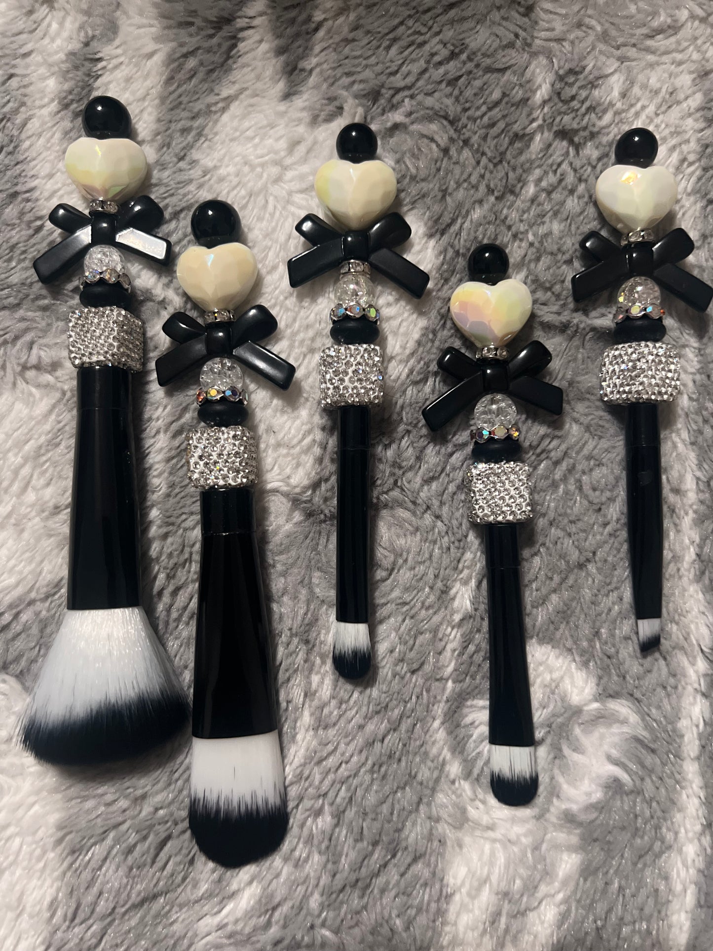 Juego de brochas de maquillaje Affair en blanco y negro