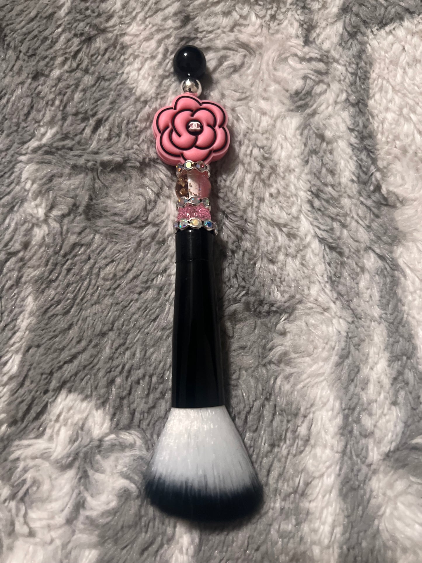 Juego de brochas de maquillaje CC Flower de color rosa y negro 🌸