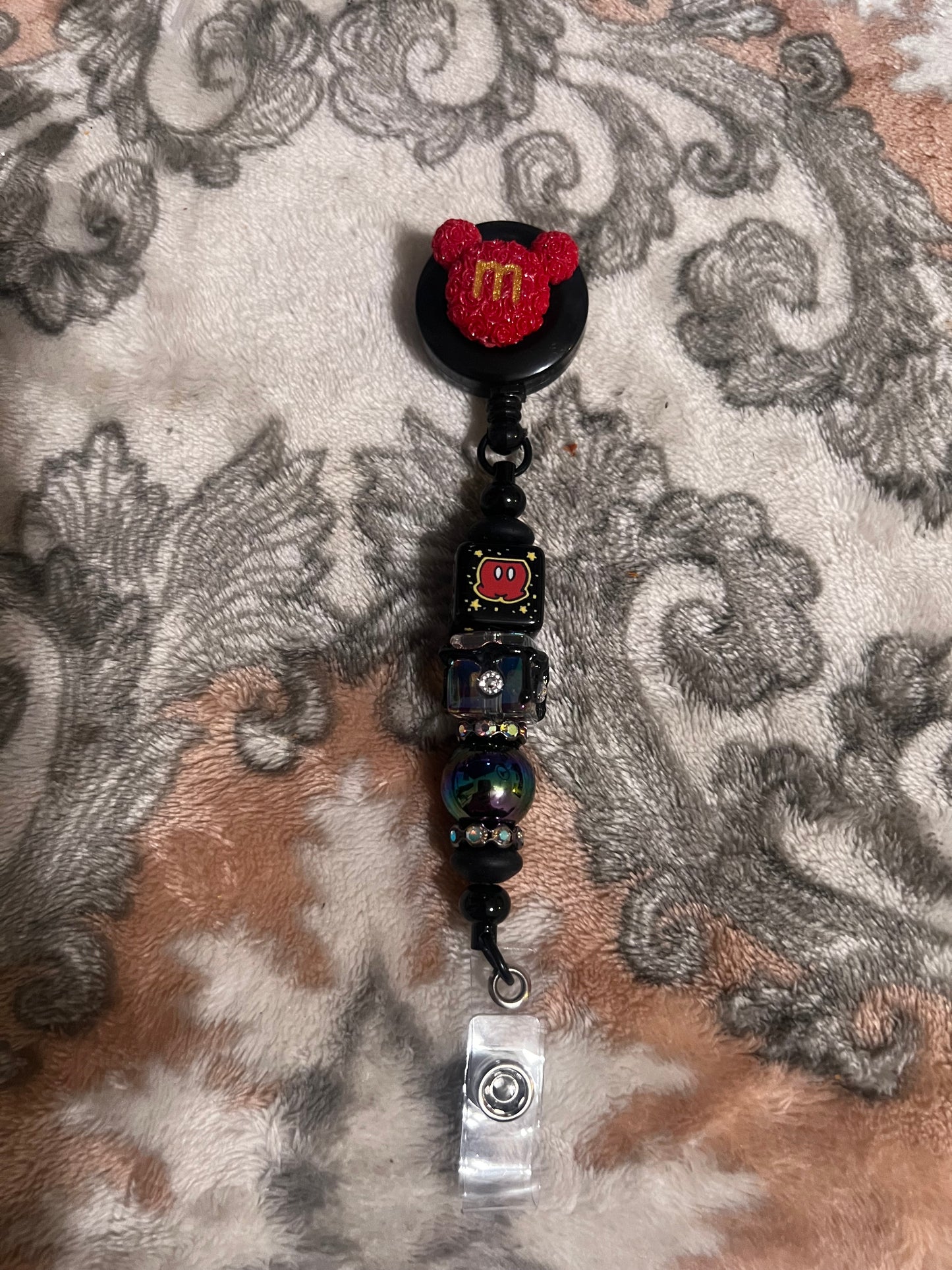Insignias de cuentas hechas a mano