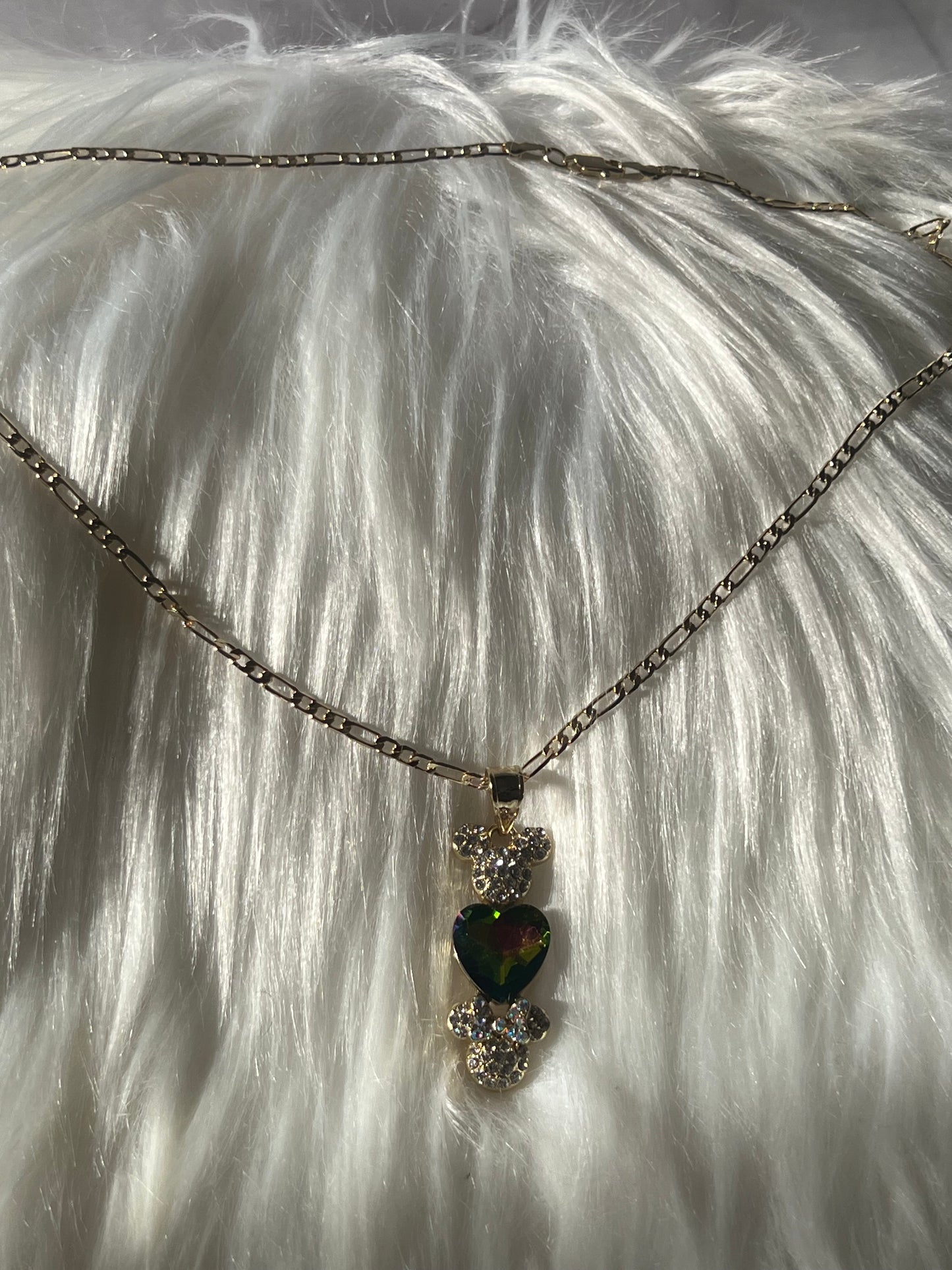 Collar de corazón de Minnie y Mickey dorado