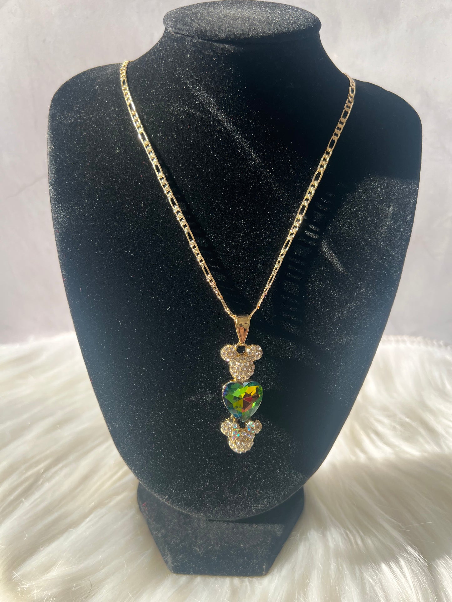 Collar de corazón de Minnie y Mickey dorado