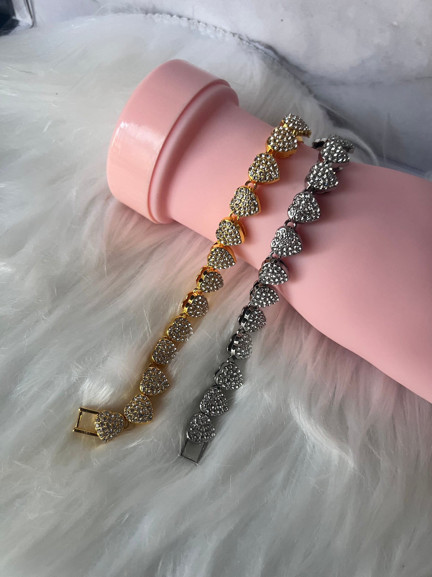 Pulsera de corazón grueso