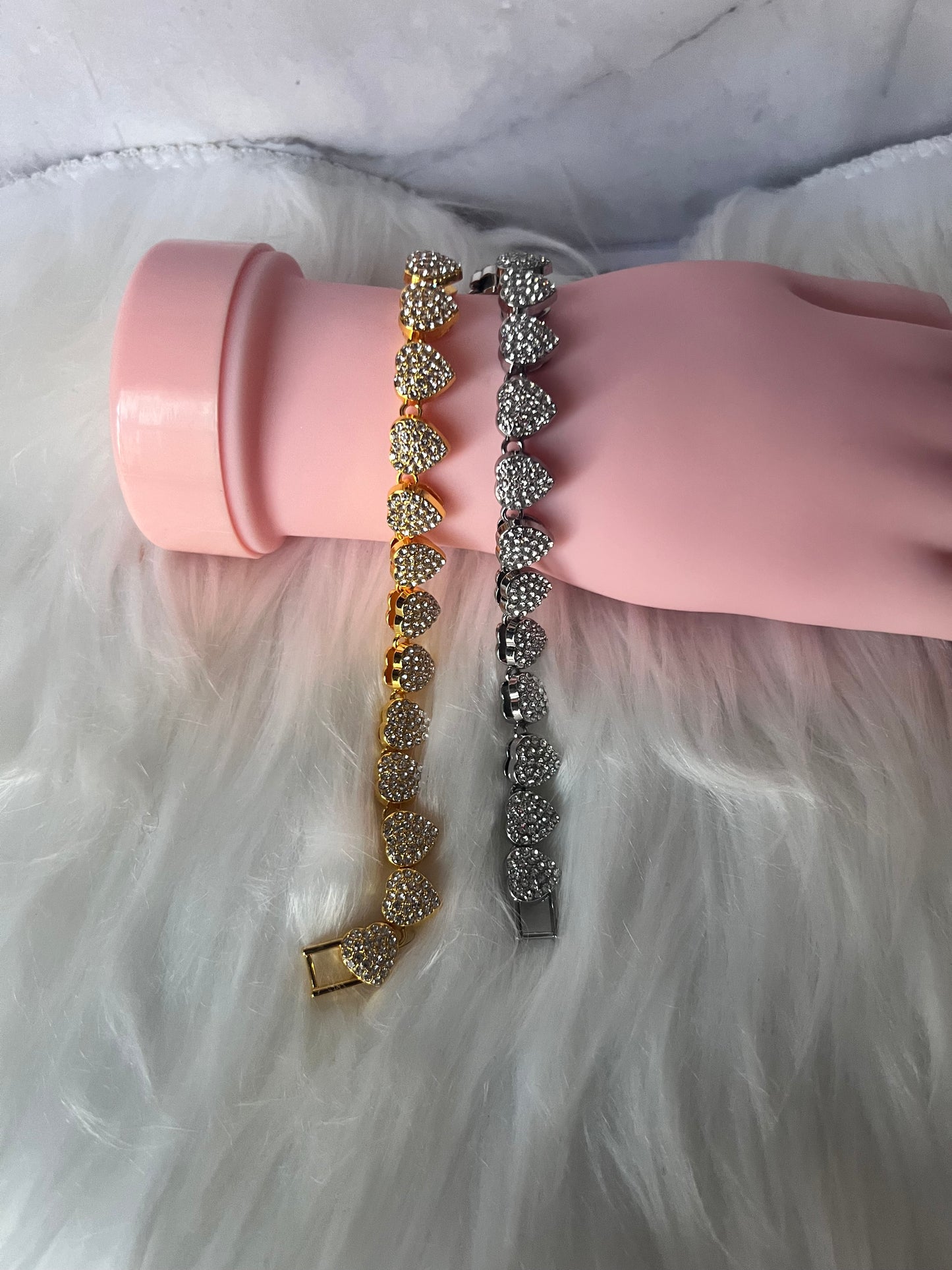 Pulsera de corazón grueso