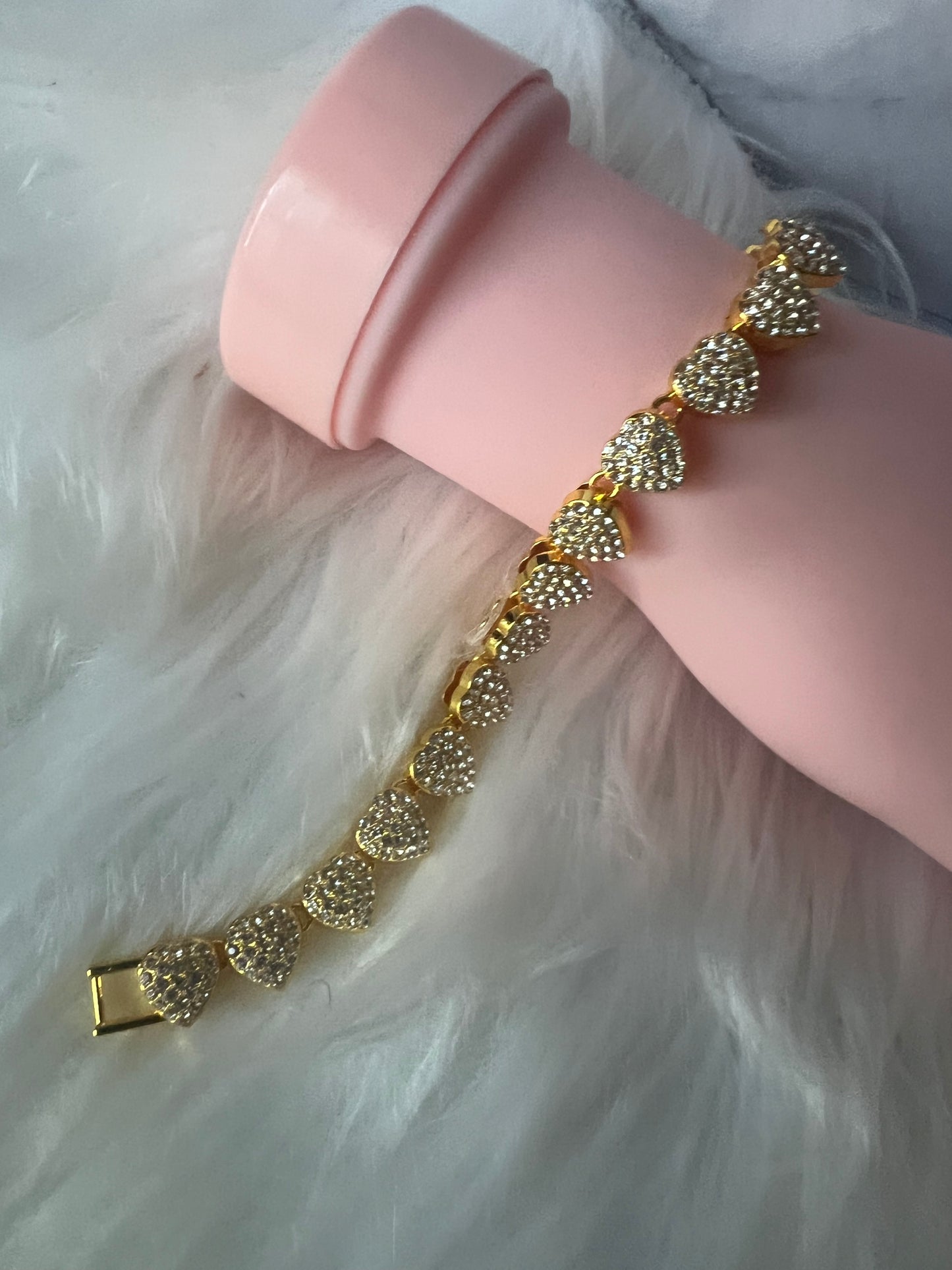 Pulsera de corazón grueso