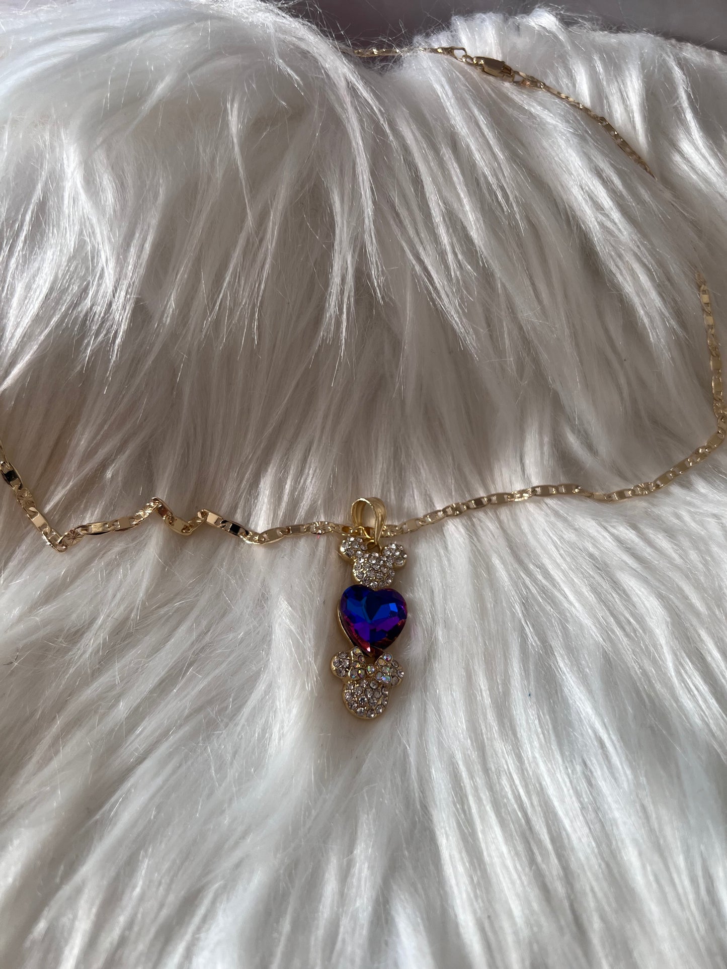 Collar de corazón de Minnie y Mickey dorado