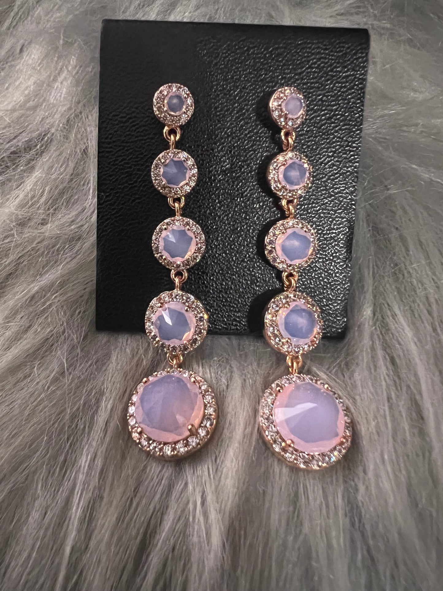 Gotas de color rosa glamurosas