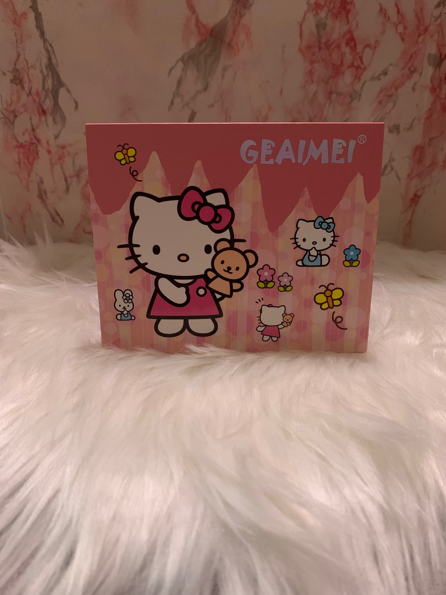 Hello Kitty Eyeshadow Palette