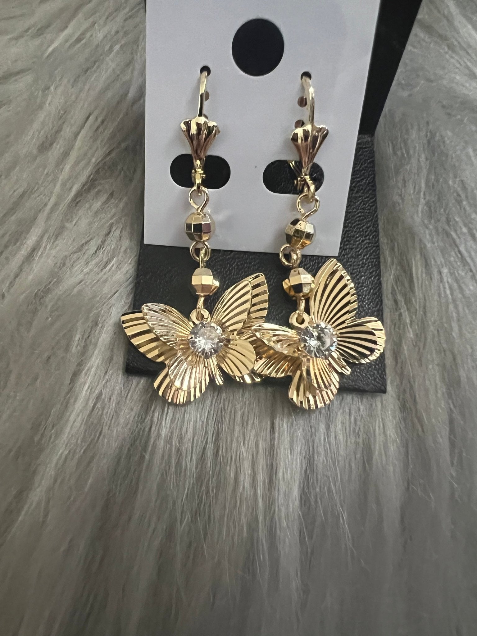 3D Butterfly 🦋 - MOO Jewelry n Accessories Boutique