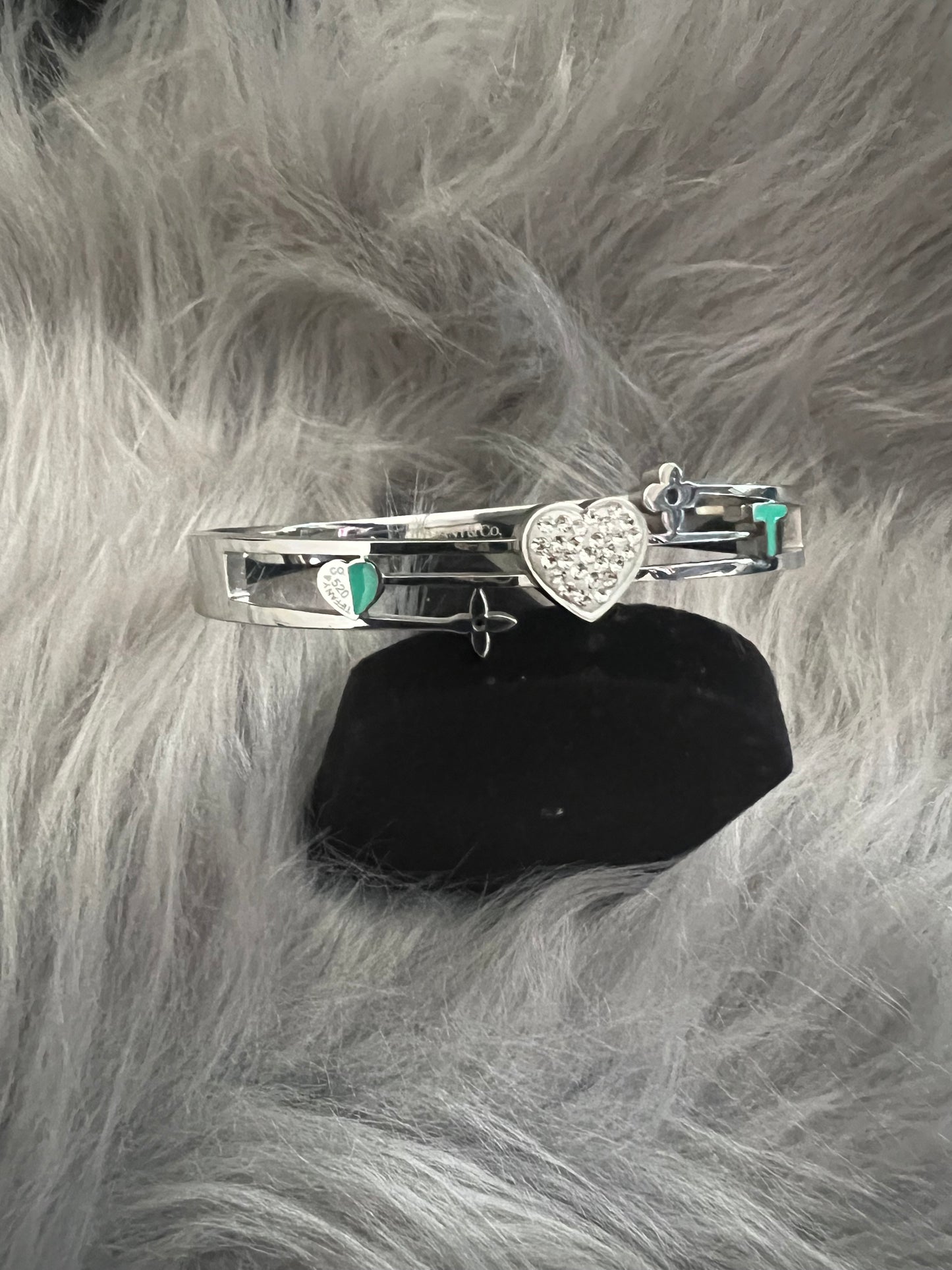 Teal Heart Crystal Bangle