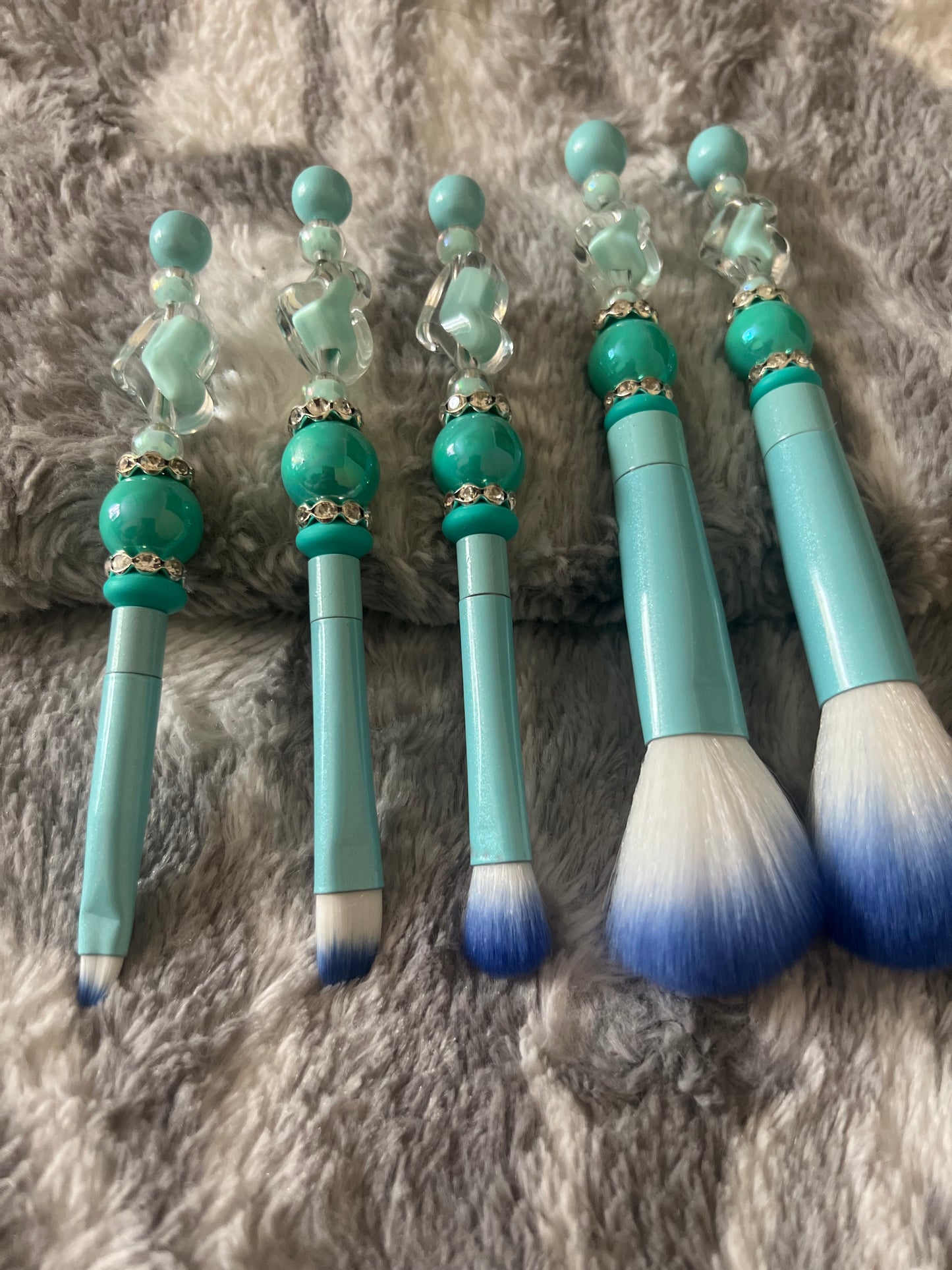 Clear Heart Makeup Brush Set